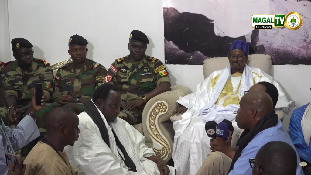 Magal de Touba : Serigne Bass reçoit le chef de la Police et les médecins militaires